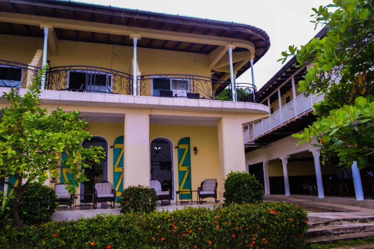 Habitation Des Lauriers Hotel Cap-Haitien Exterior photo