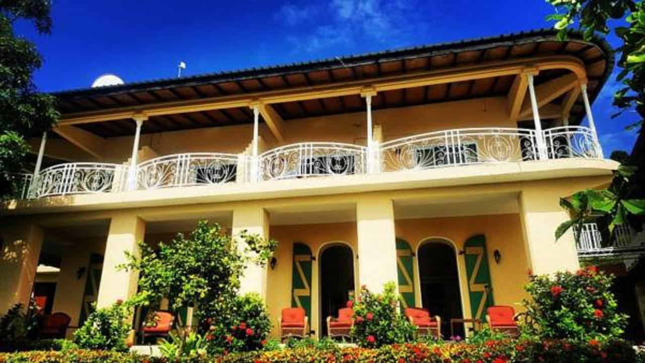Habitation Des Lauriers Hotel Cap-Haitien Exterior photo